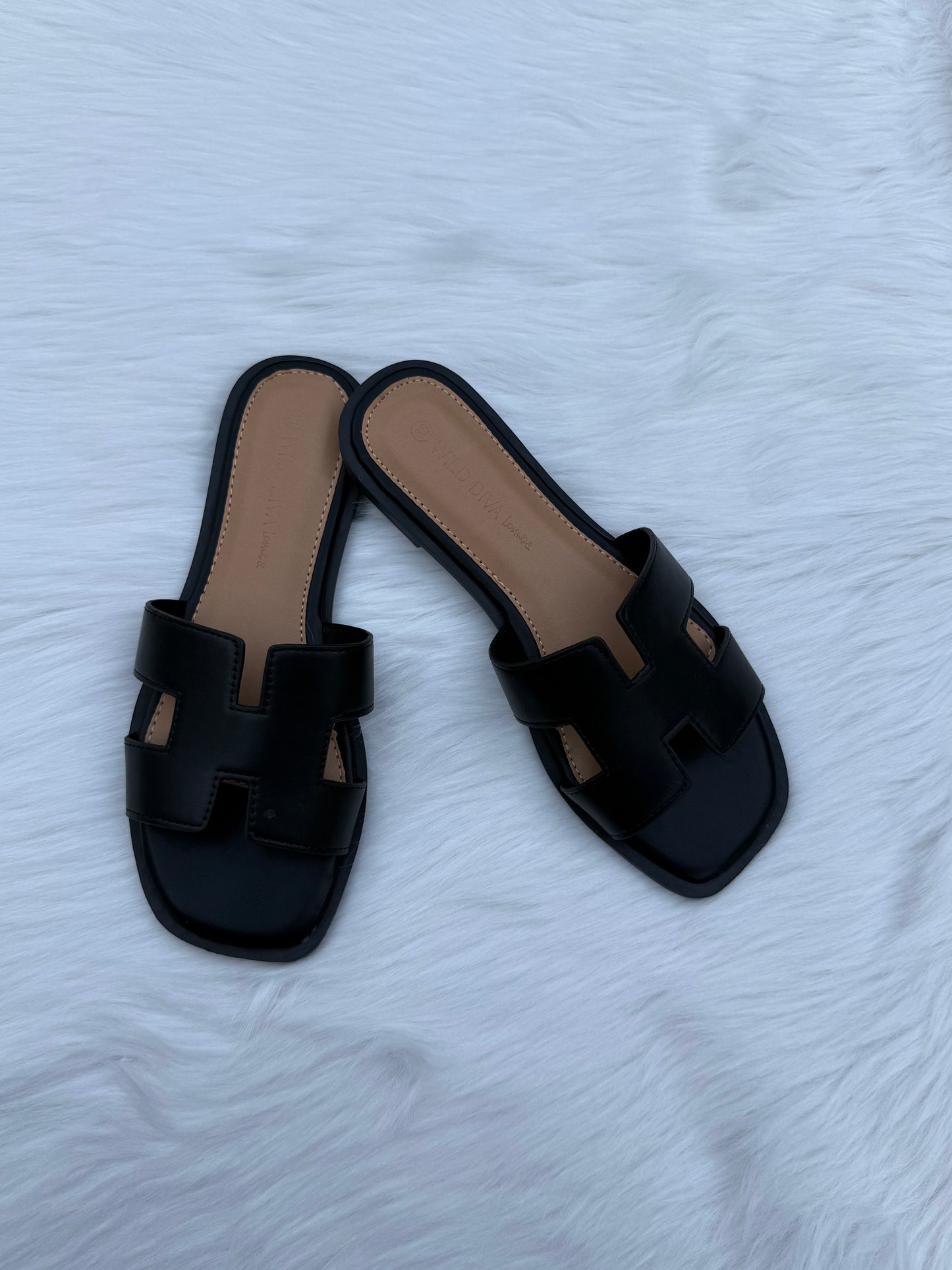 BLACK SANDALES